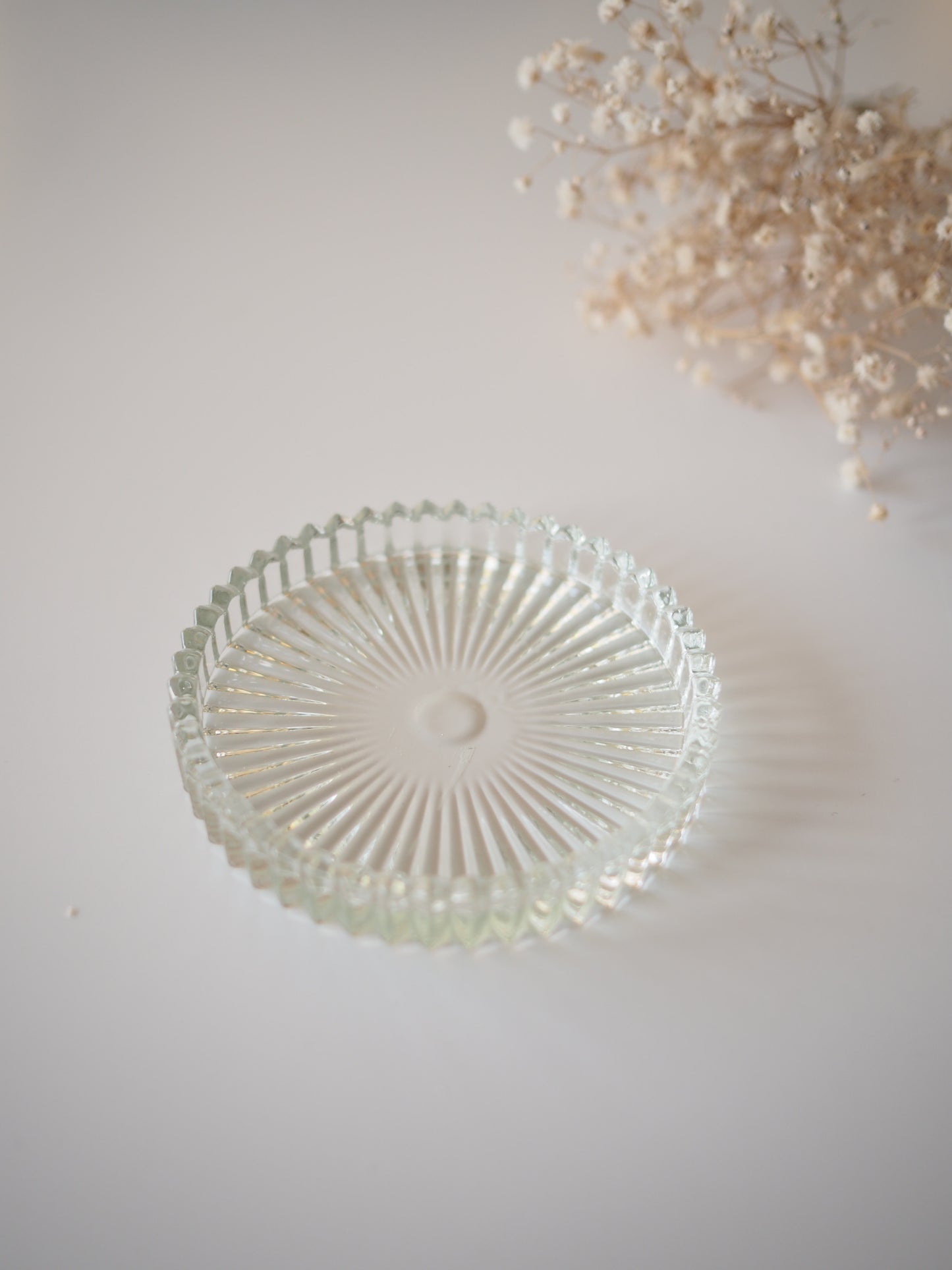 Glassy